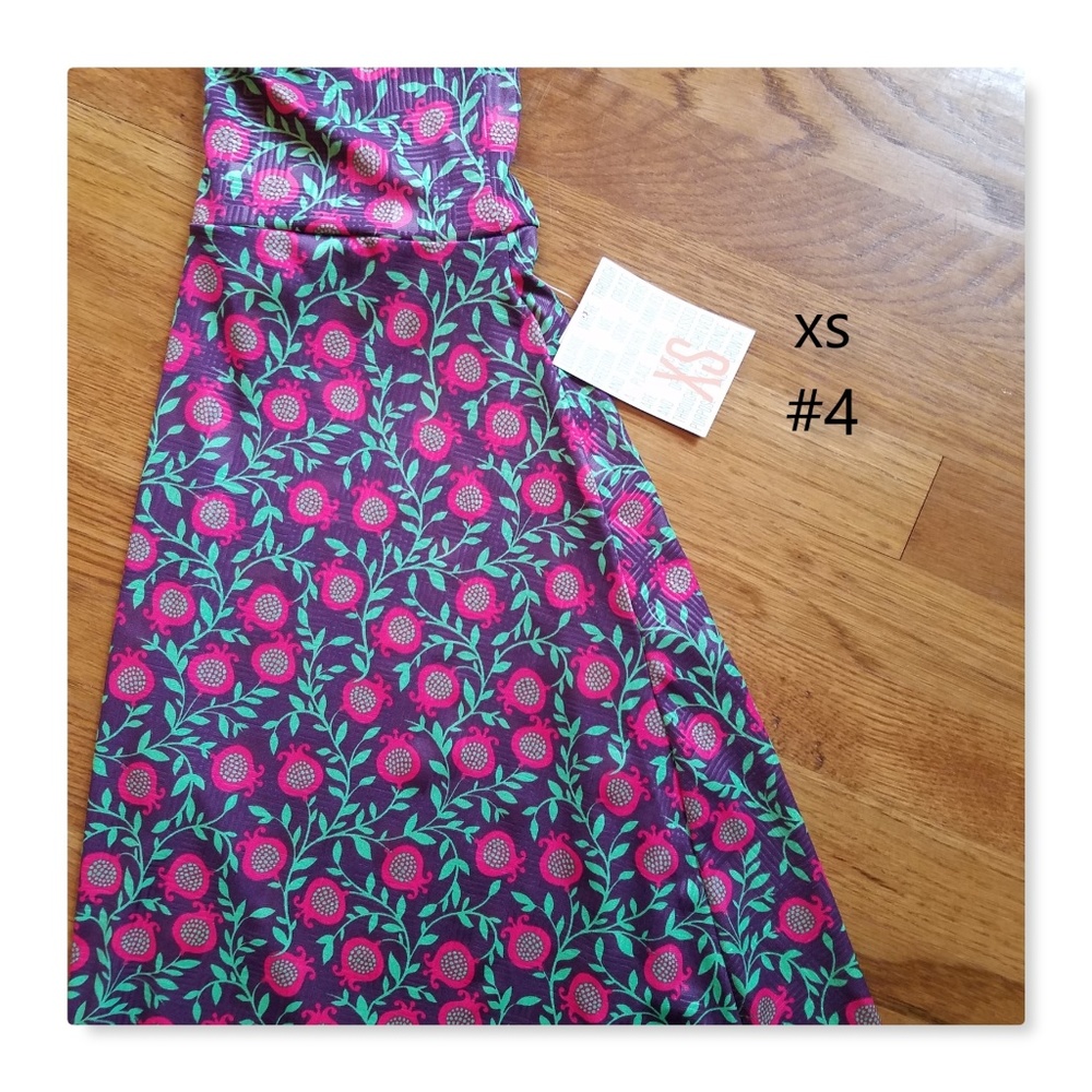 LuLaroe Azure skirt Extra Small